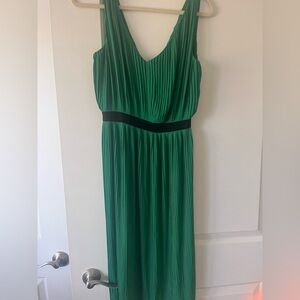 NWT!! C. Luce Vibrant Green Pleated Dress